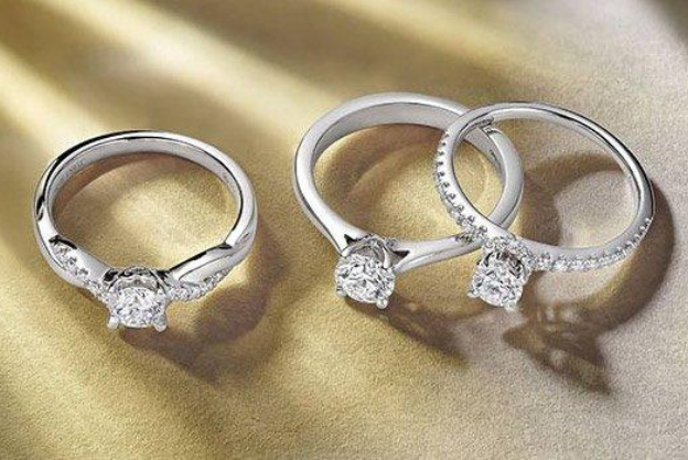 Selecting the Perfect Diamond for Your Wide Band Ring